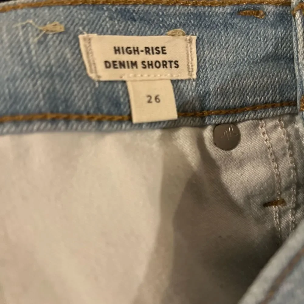 Madewell - Picture 6 of 12